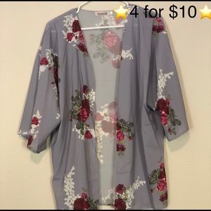 ⭐️4 for $10⭐️Red Rose Blouse